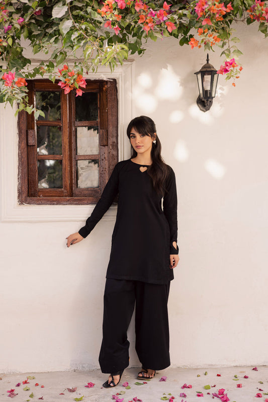 2PC Solid Set with Heart Detailing on Sleeves and Neck (Black)